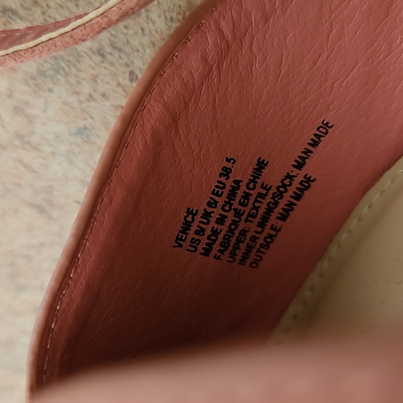 Pointed Toe Flats - Picture 3 of 5